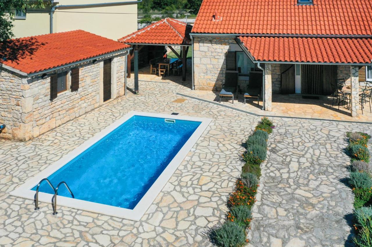 Bogatić Rural House Gluic 빌라 외부 사진