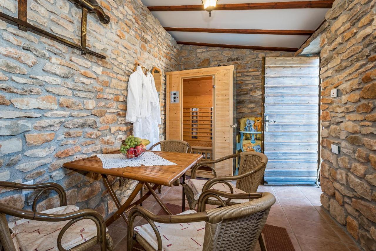 Bogatić Rural House Gluic 빌라 외부 사진